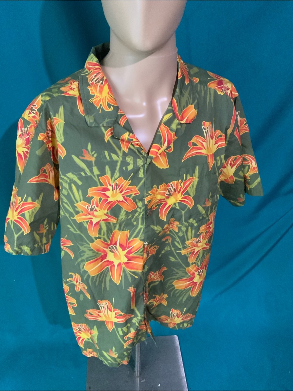 Green Hawaiian Floral Button-Up Shirt with Orange Flowers